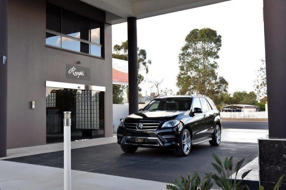 Western Downs Motor Inn Miles Esterno foto